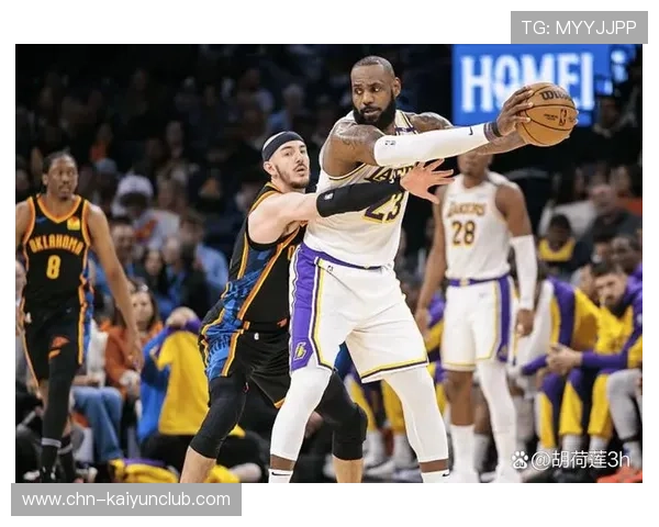湖人靠詹姆斯犀利突破把对手打停,火力全开 湖人靠詹姆斯犀利突破把对手打停,火力全开